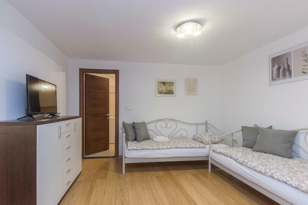 Apartment Ivan City Center Σίμπενικ Εξωτερικό φωτογραφία