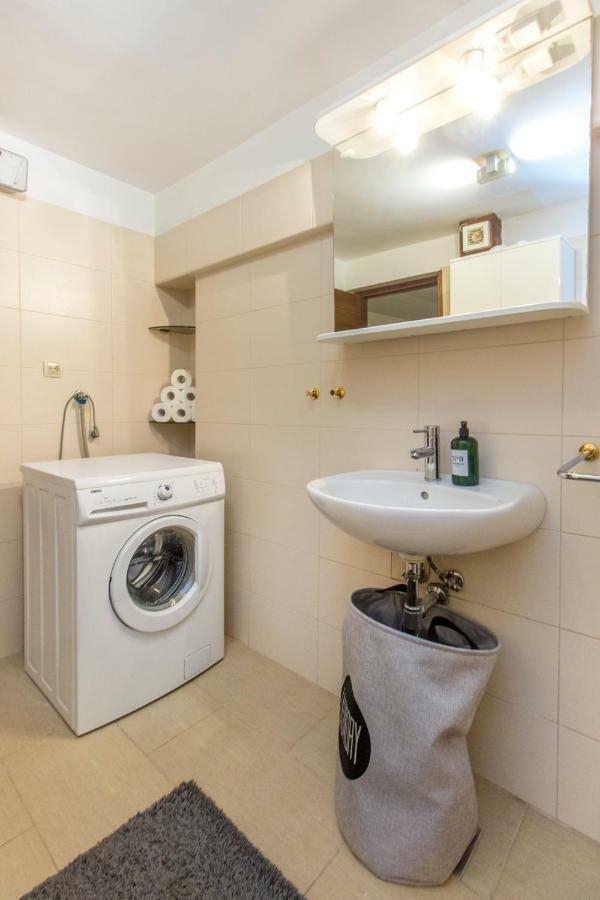 Apartment Ivan City Center Σίμπενικ Εξωτερικό φωτογραφία