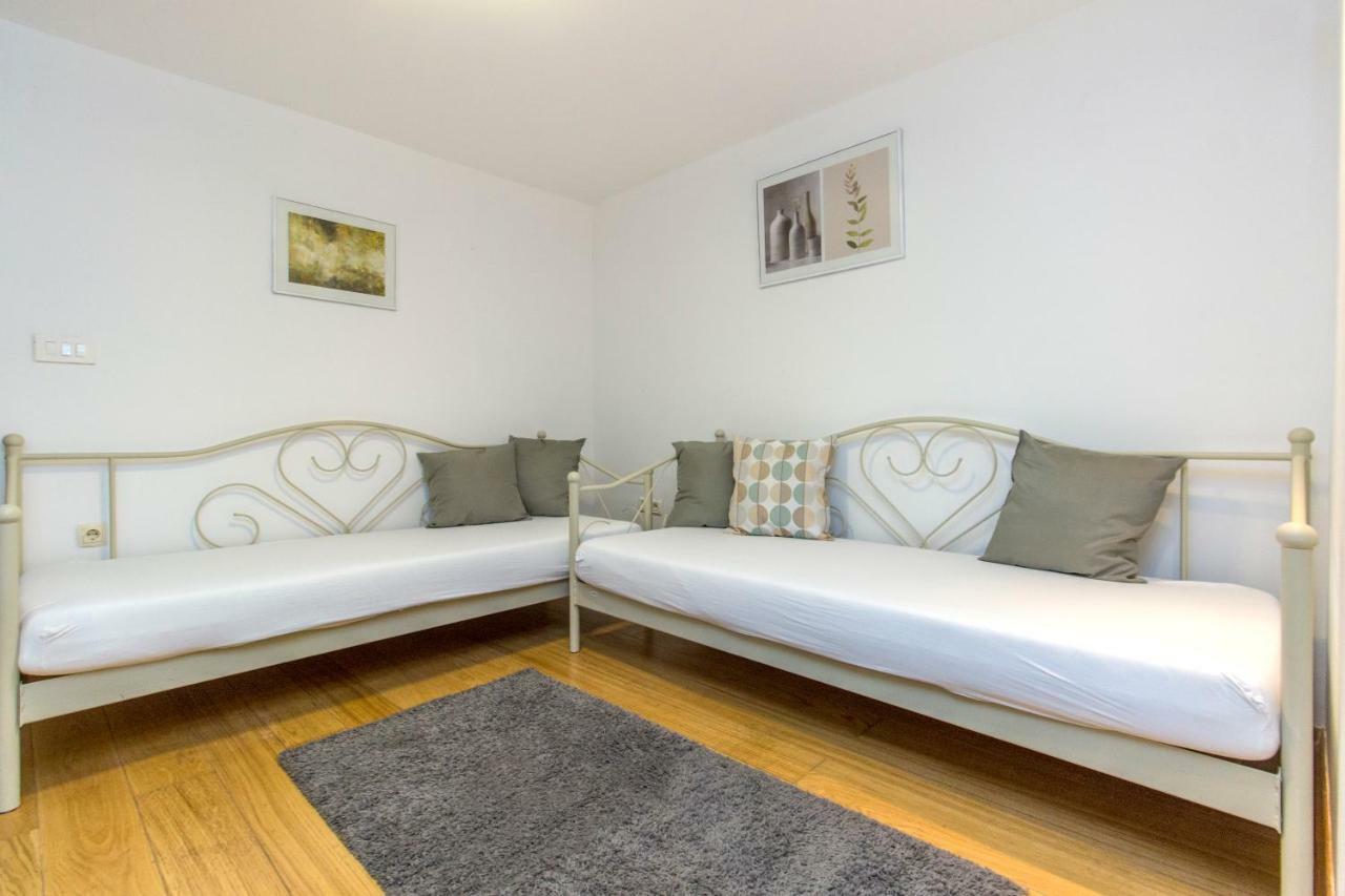 Apartment Ivan City Center Σίμπενικ Εξωτερικό φωτογραφία